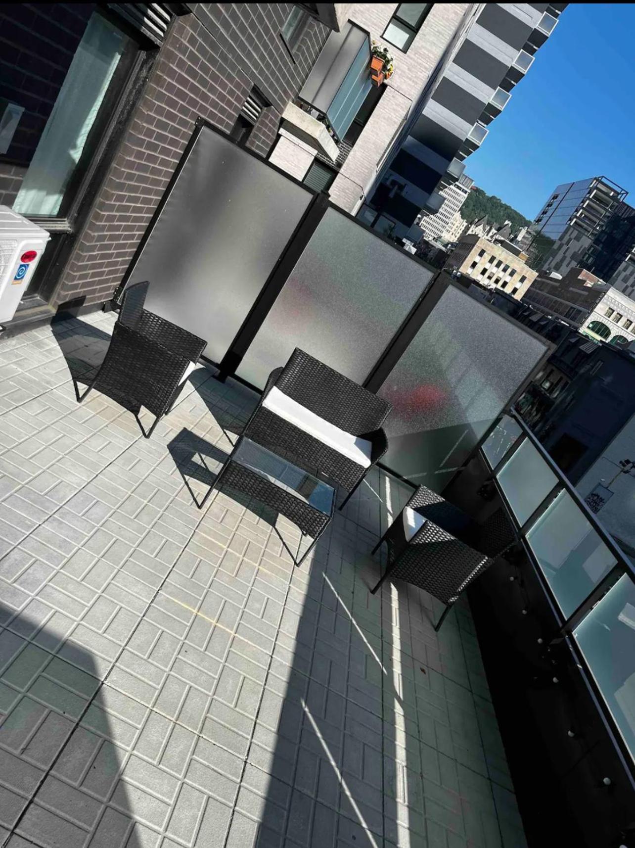 Condo In The Heart Of Downtown Montréal Exteriör bild